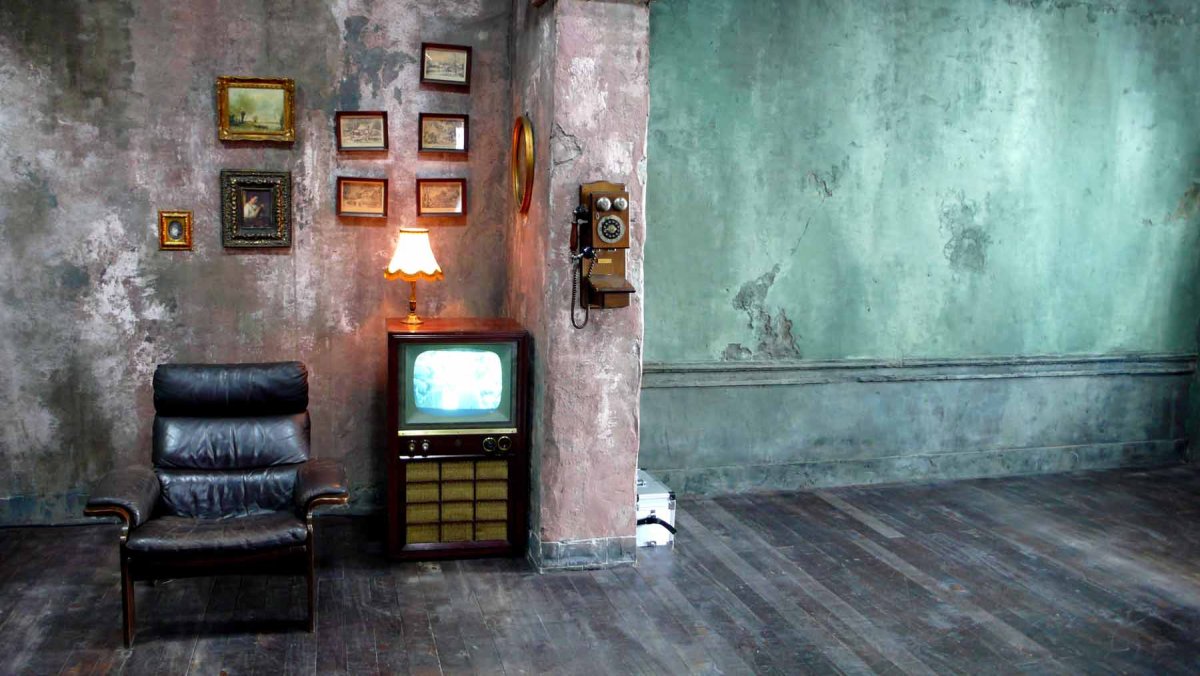 Стены под старину