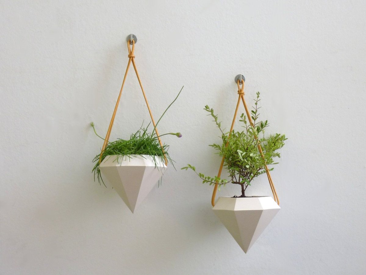 Настенная ваза круглая