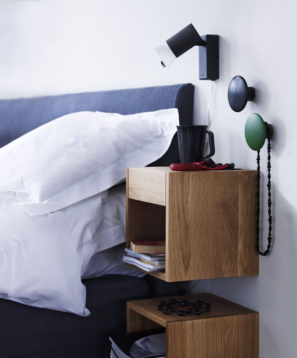 Подвесные прикроватные тумбы Atrox Studio