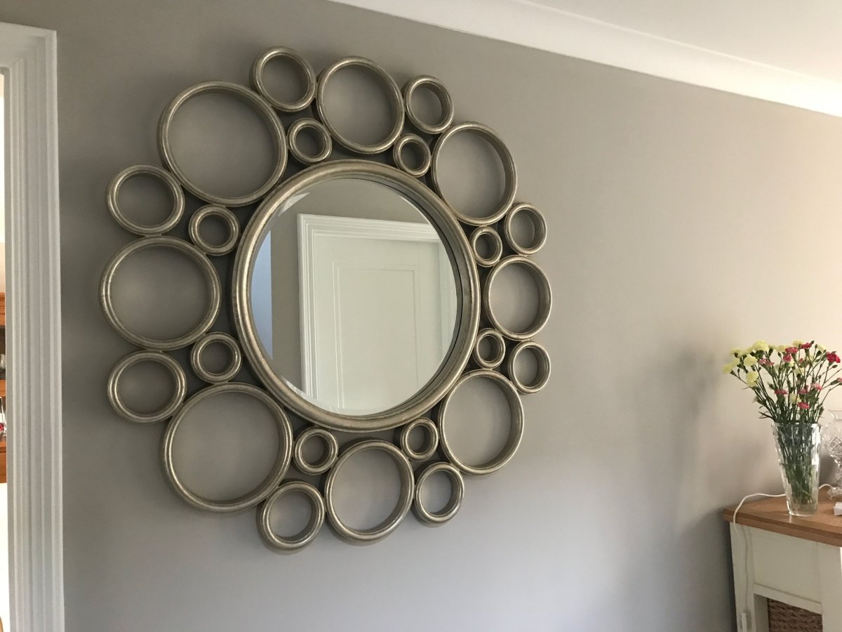 Декор зеркала молдингом своими руками