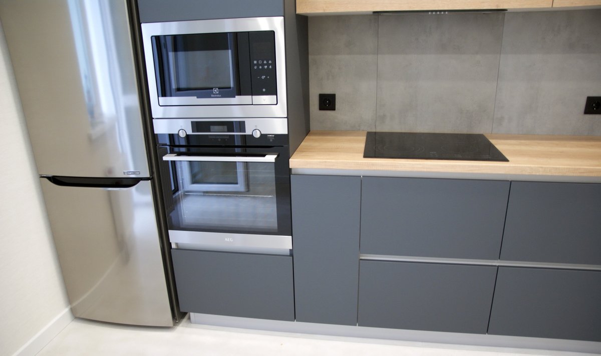 Встроенная кухня в студии