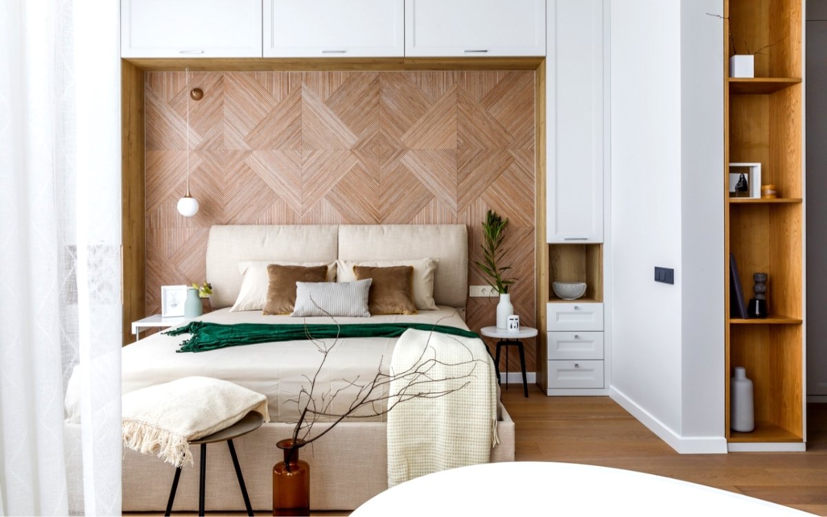 Подголовник для кровати на стену