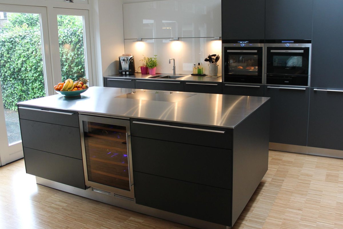 Кухонные гарнитуры