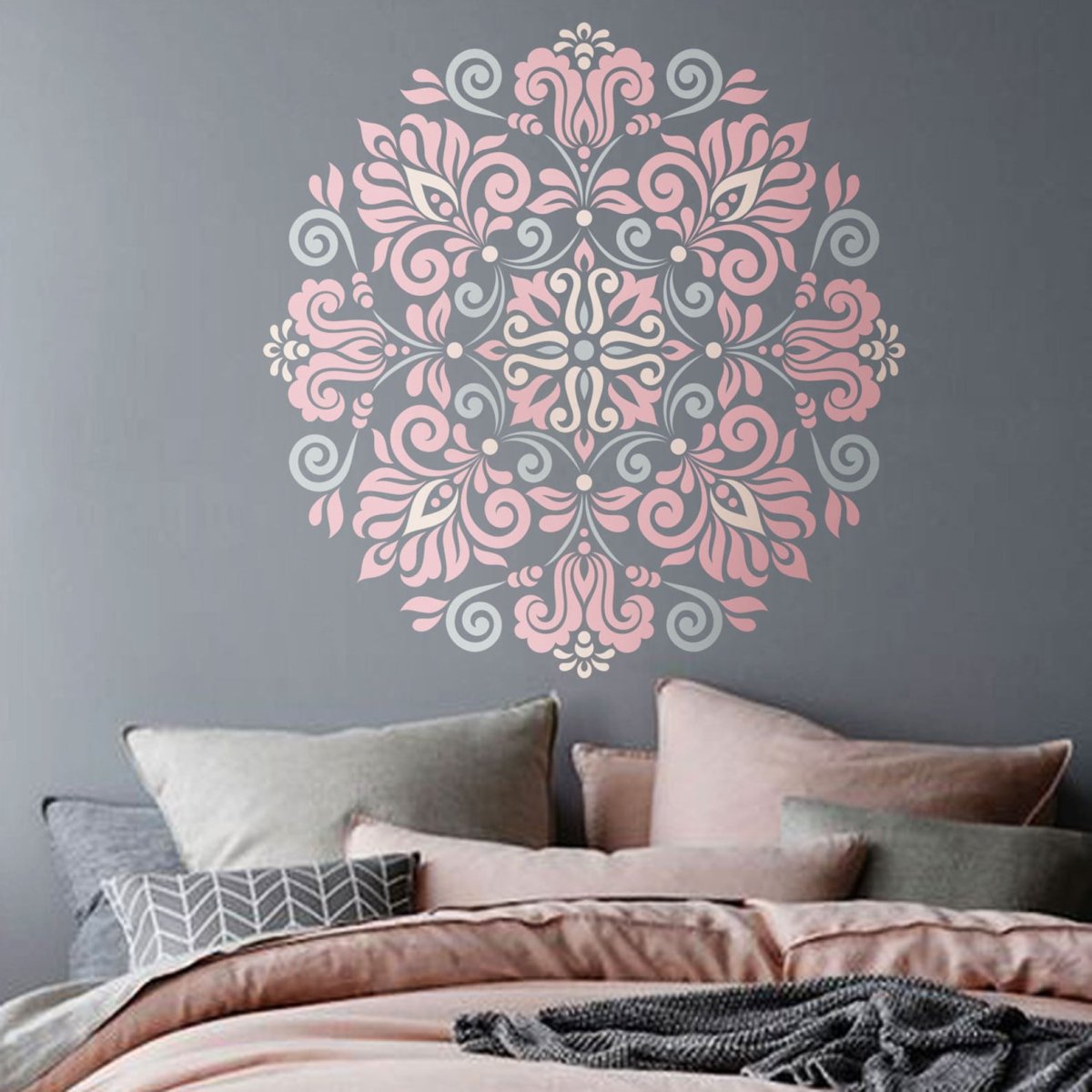 Мандала на стене