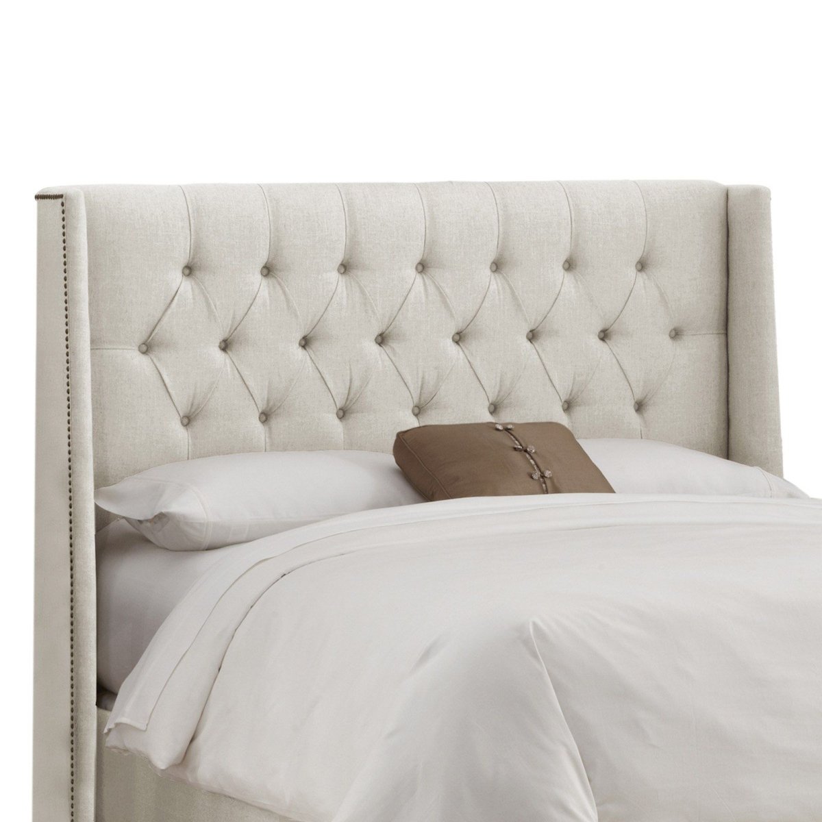 Кровать отделка кожей