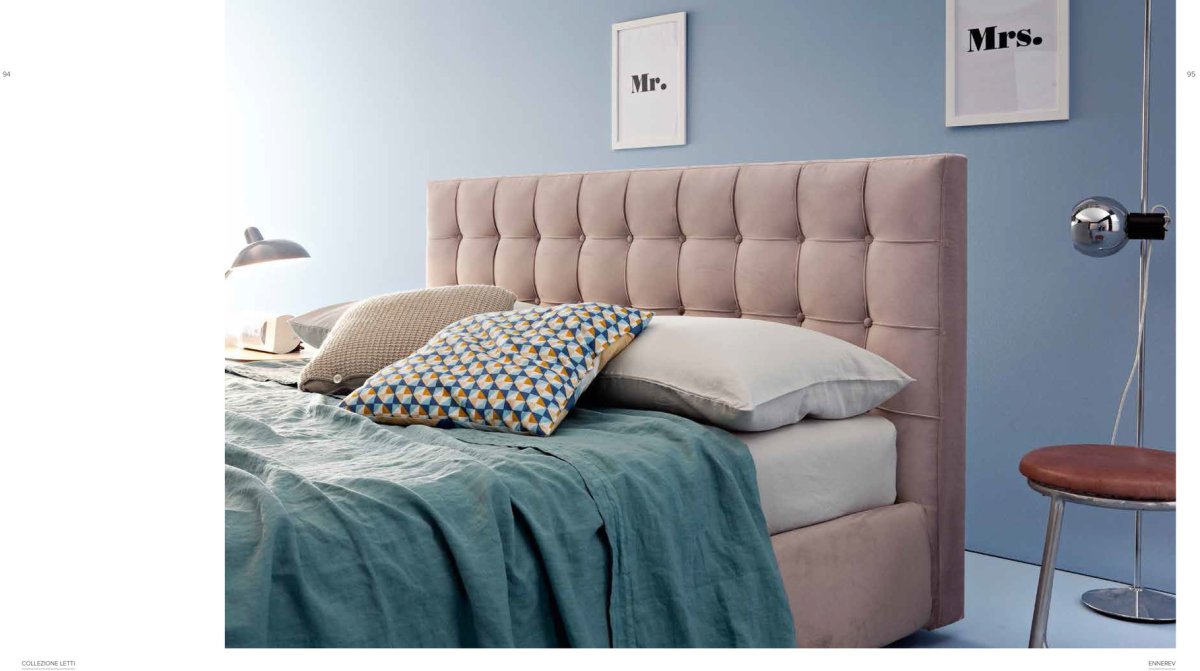 Изголовье с пуговицами