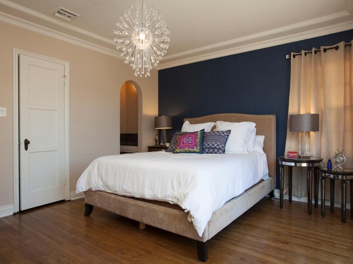 Акцентная стена в спальне