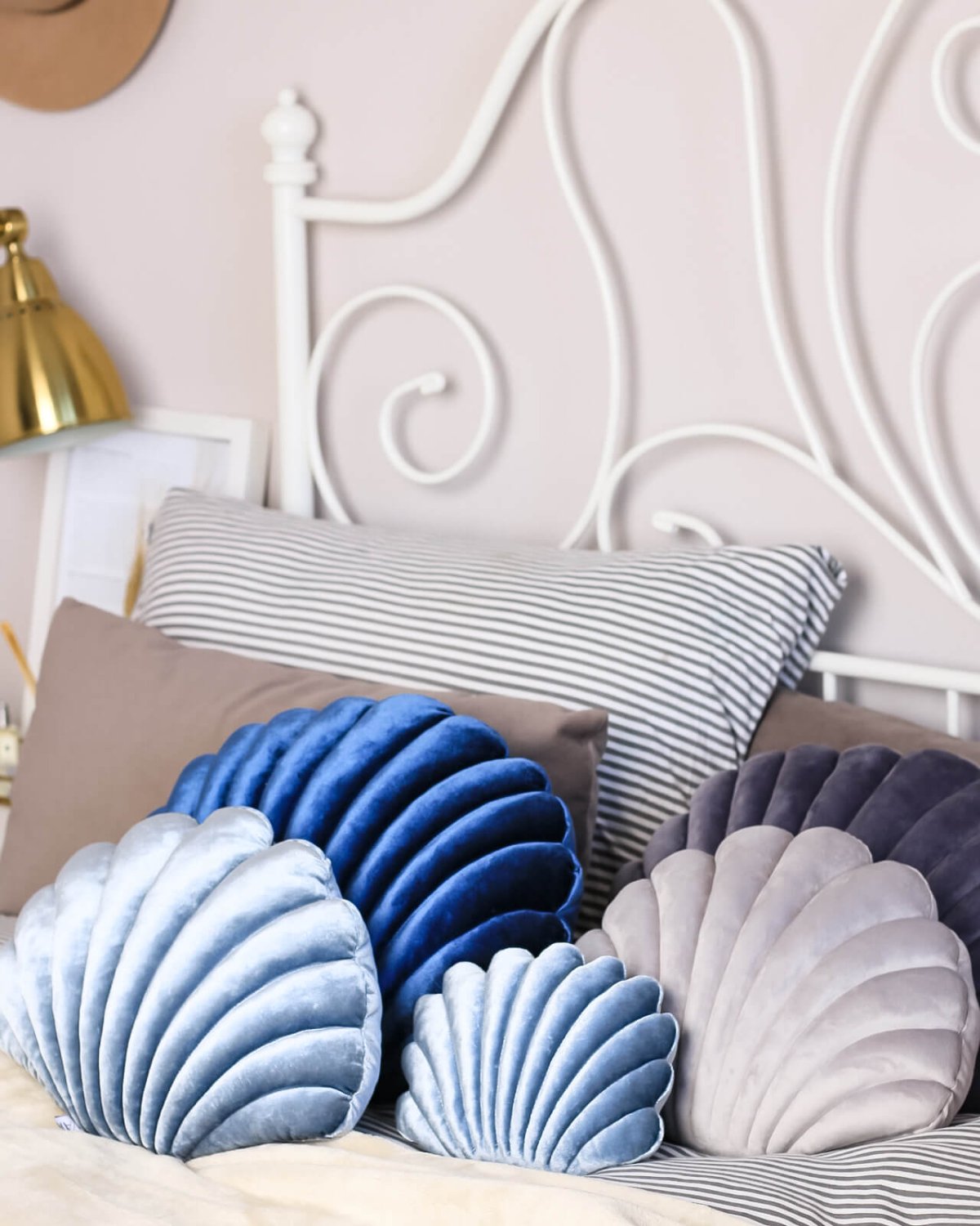 Декоративная подушка Ракушка