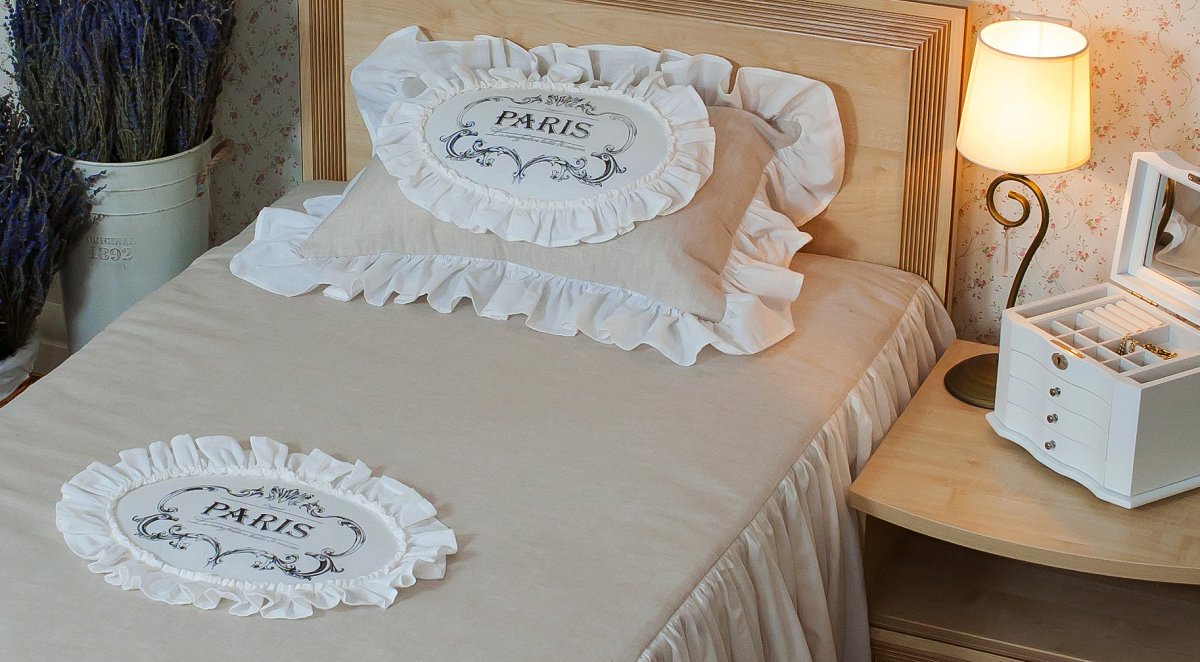 Покрывало на кровать в стиле Прованс