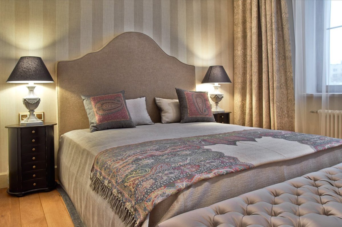 Покрывало в интерьере спальни