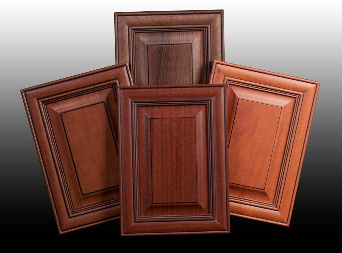 Красивая коричневая кухня