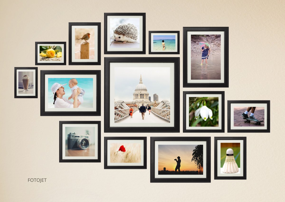 Коллаж из фотографий во всю стену в интерьере