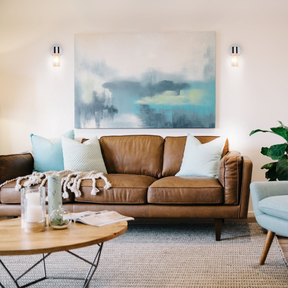 Декор стены в гостиной