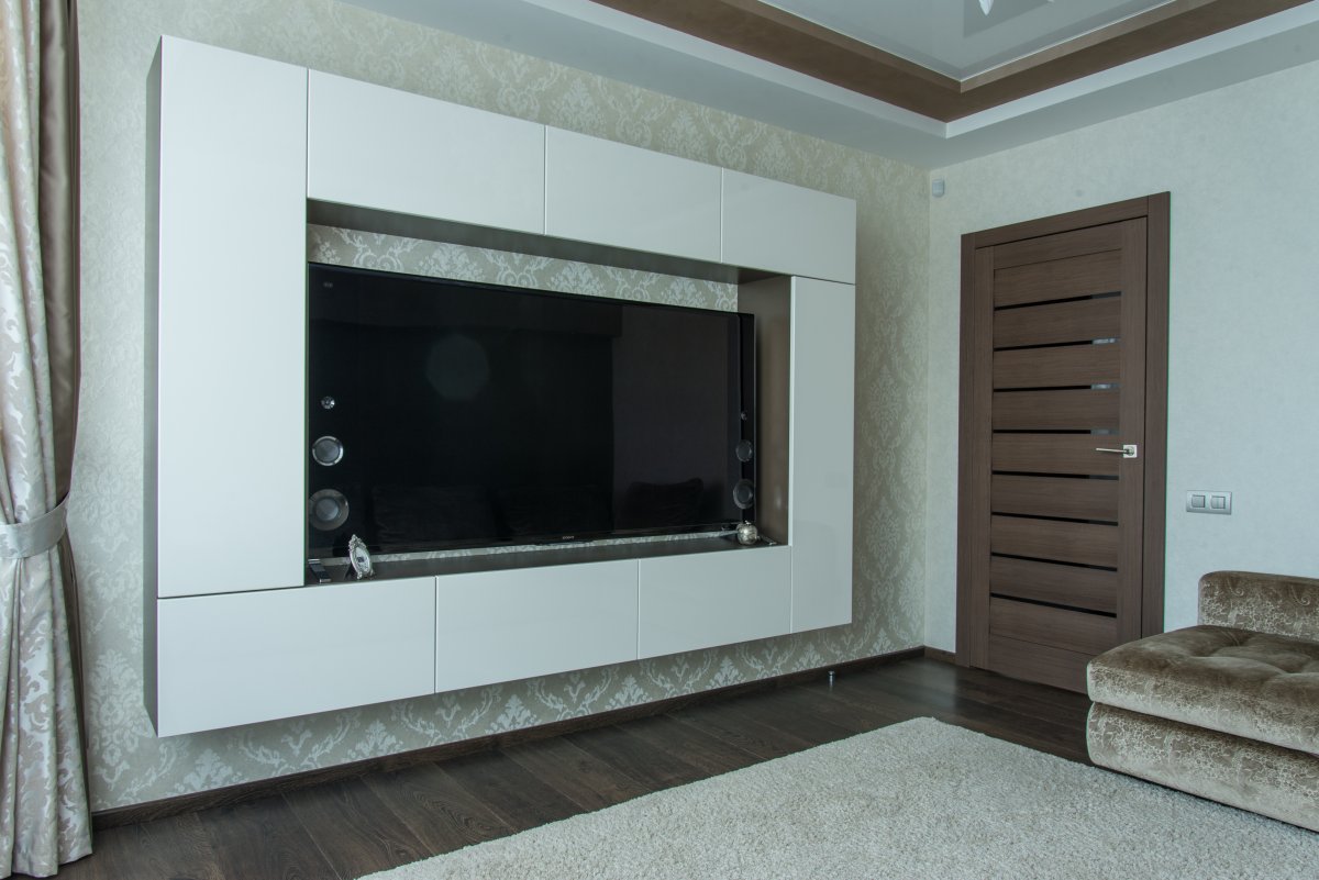 Ниша под ТВ из керамогранита