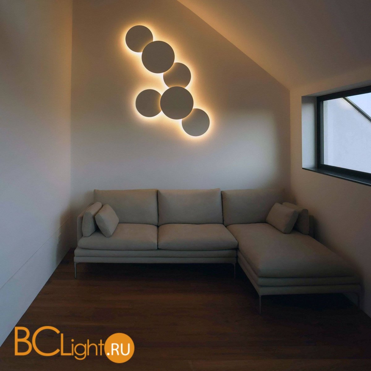 Декор на стену с подсветкой