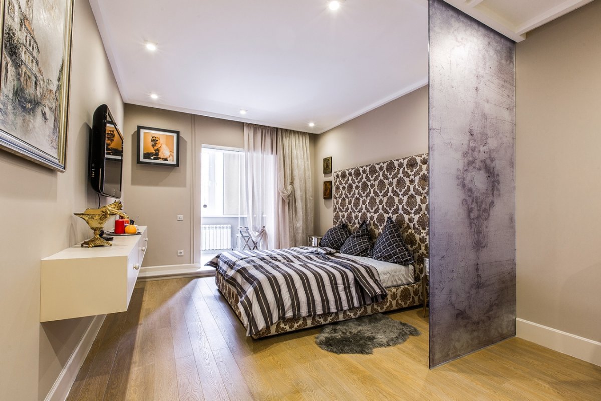 Кровать в нише