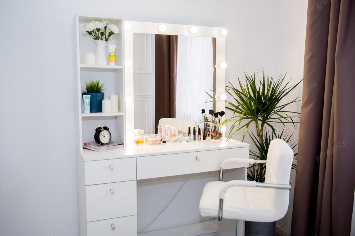 Туалетный столик встроенный в шкаф