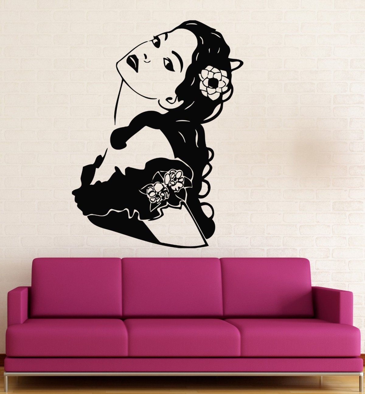 Наклейка на стену девушка