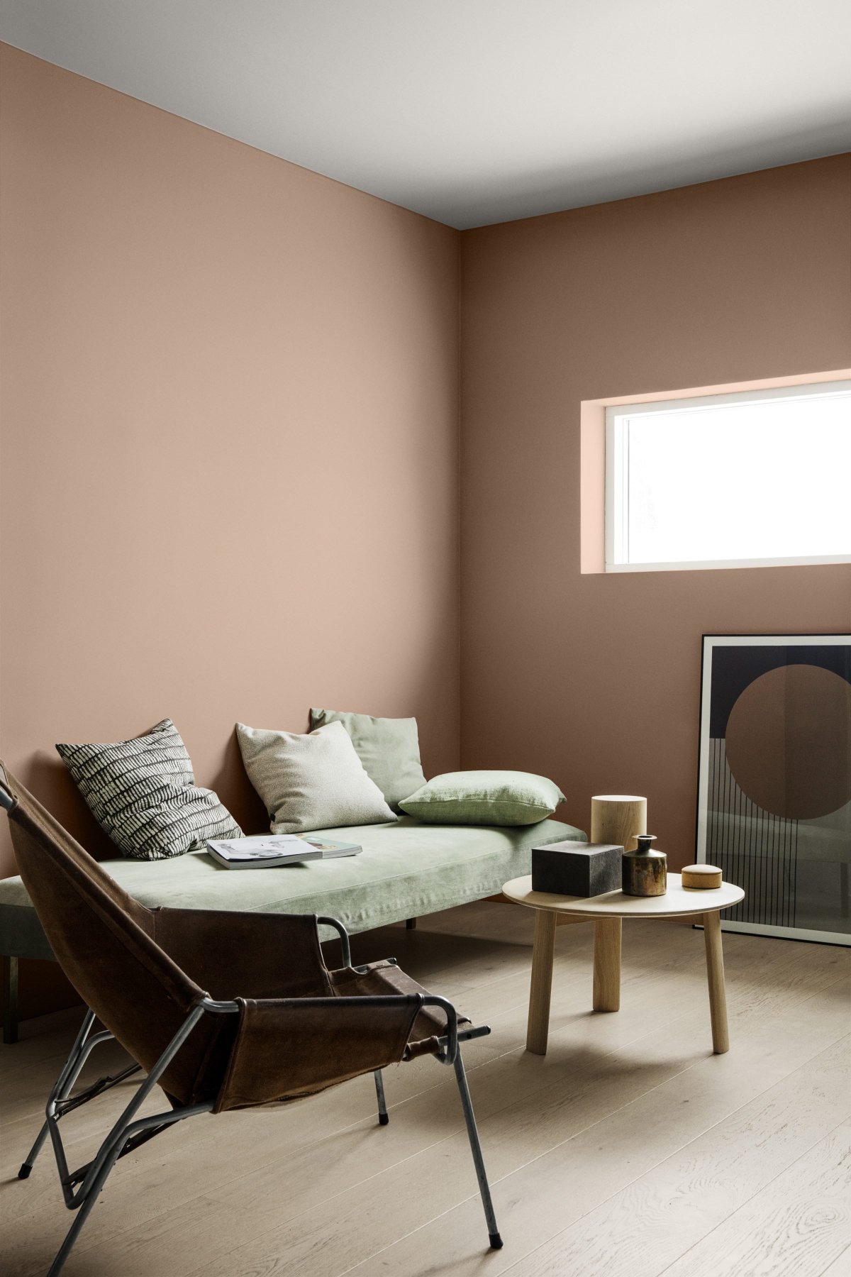 Краска для стен в квартире