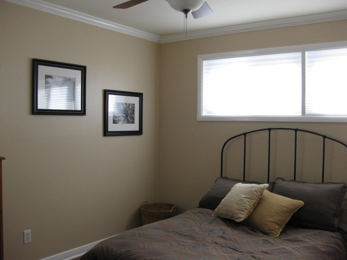 Коричневая краска для стен