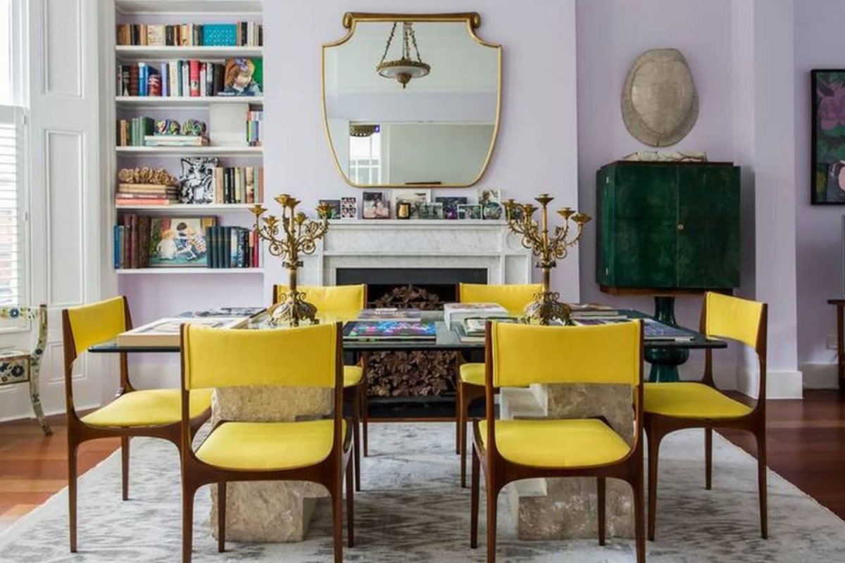 Гостиная в горчичных тонах