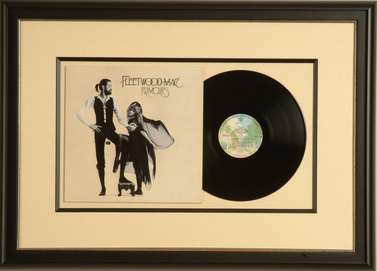 Виниловая пластинка в рамке