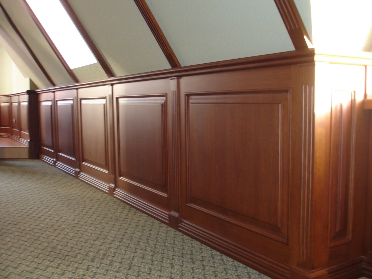 Отделка дубовыми панелями