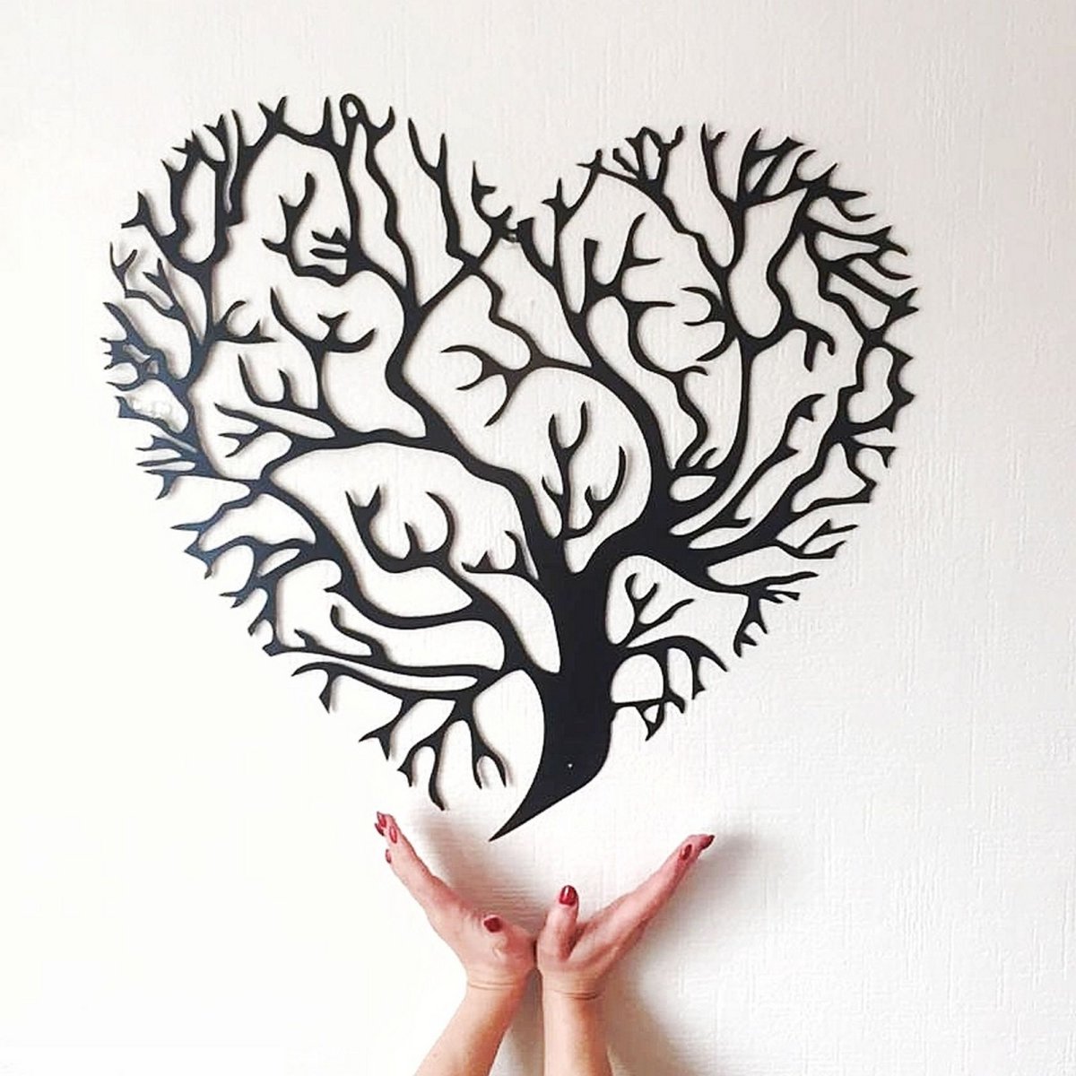 Декор из металла и дерева на стену