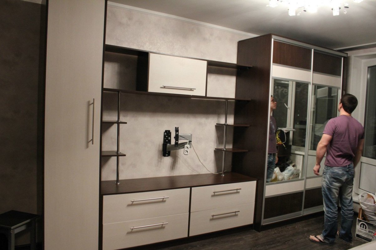 Стенки в гостиную со шкафом