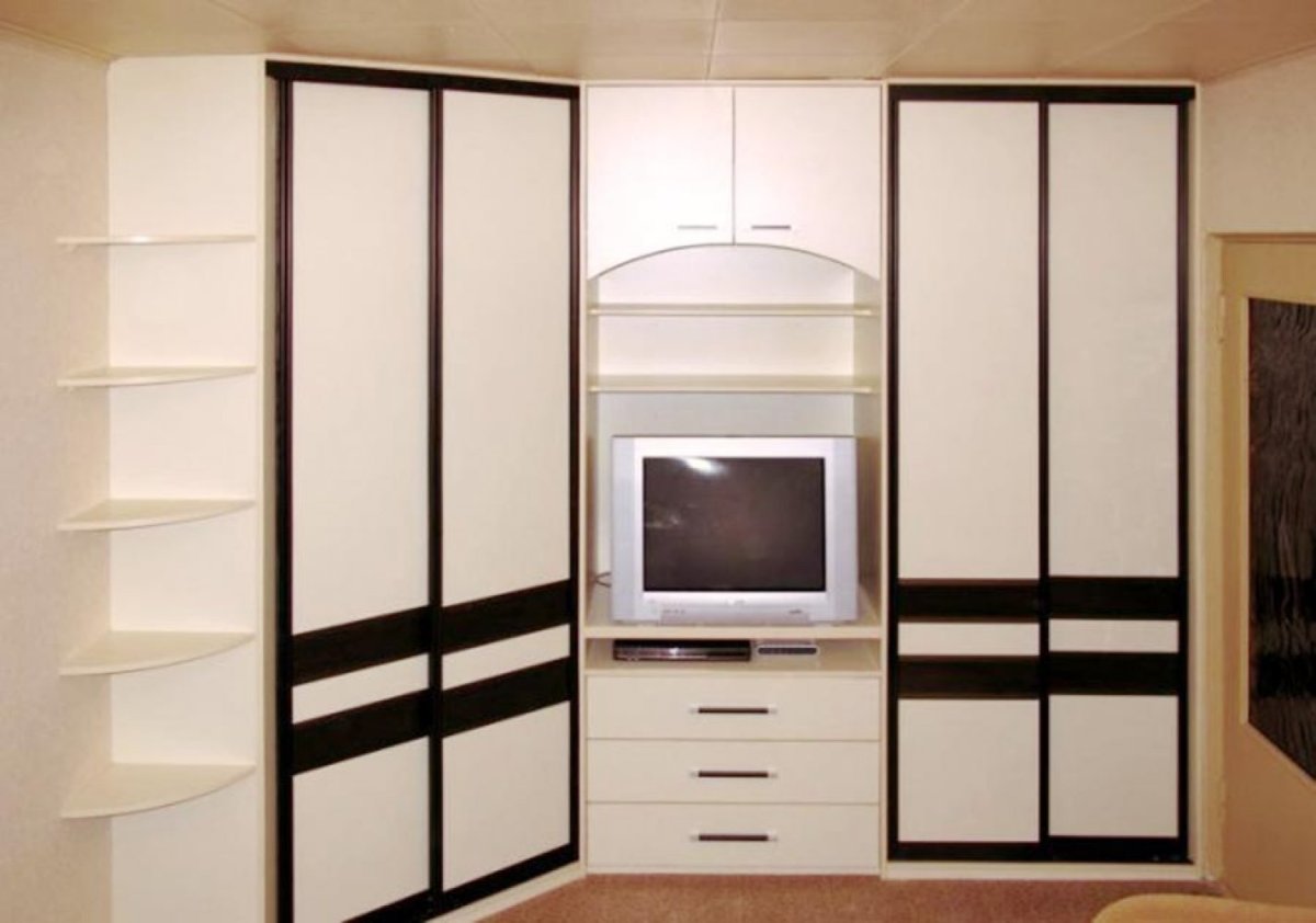 Шкаф-купе радиусный 3-1 аристо