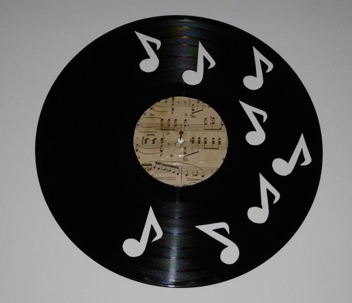 Фотозона с виниловыми пластинками