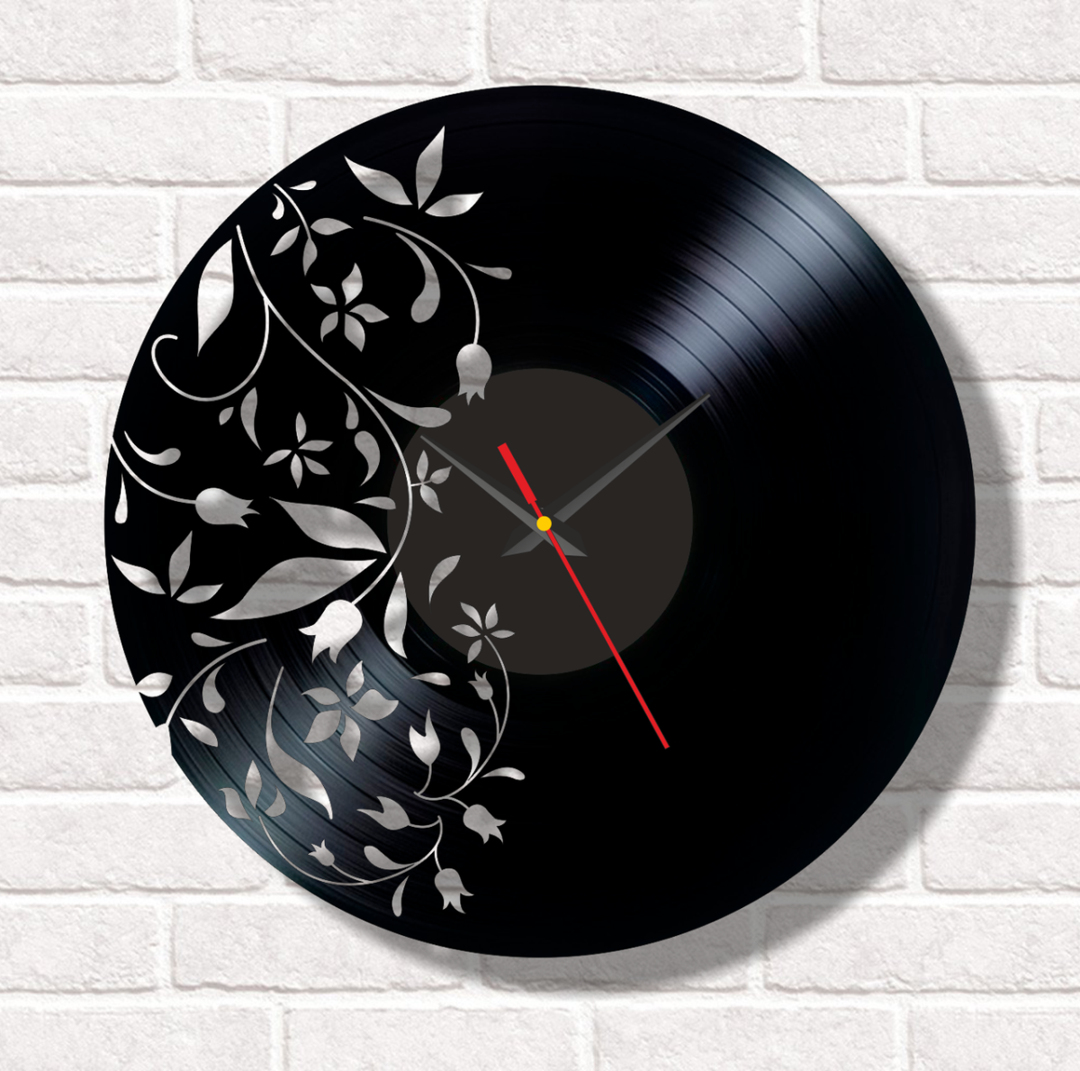 Часы из виниловых пластинок