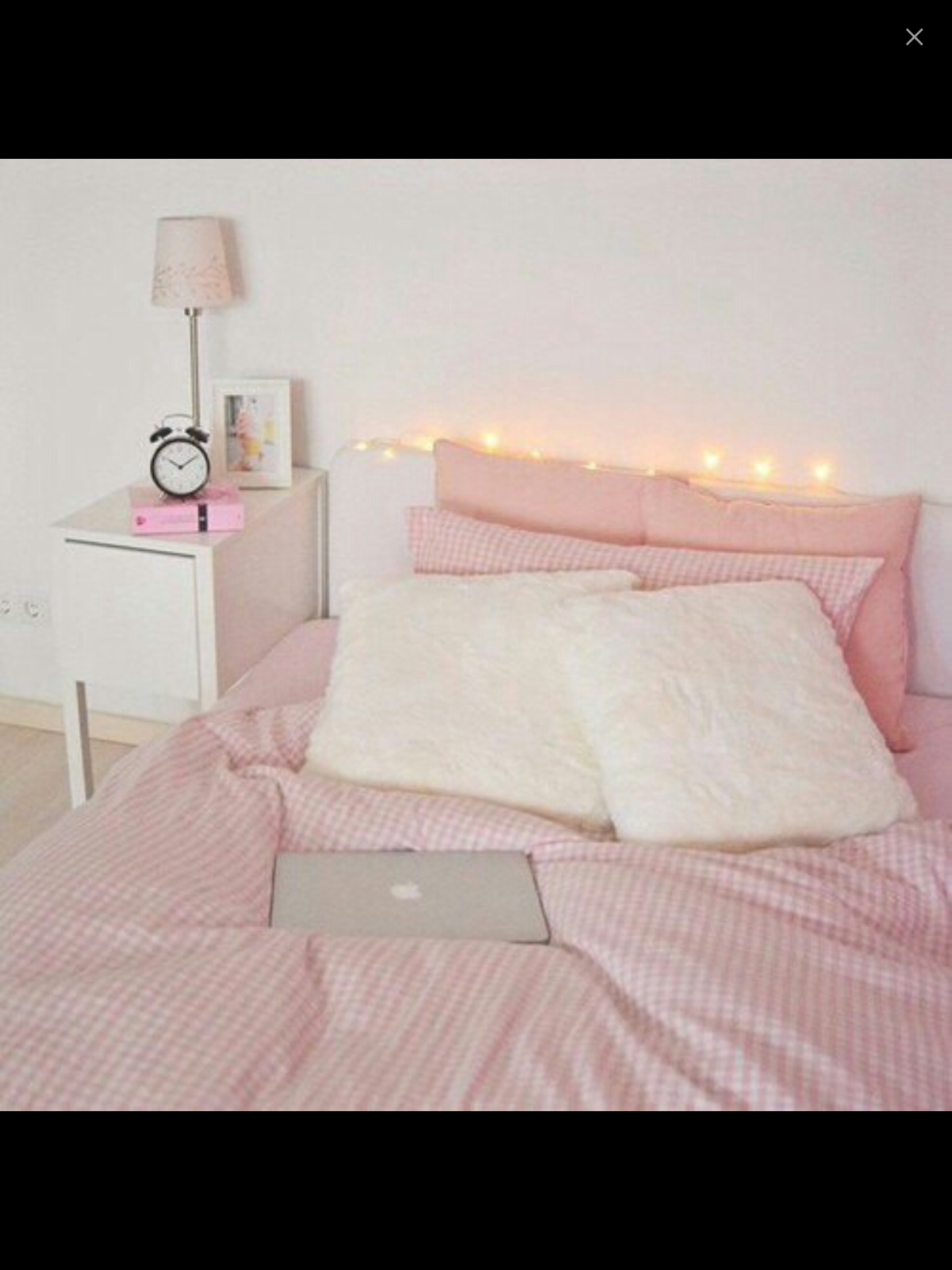 Эстетичная кровать розовая