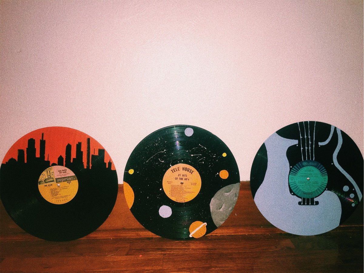 Декор из виниловых пластинок