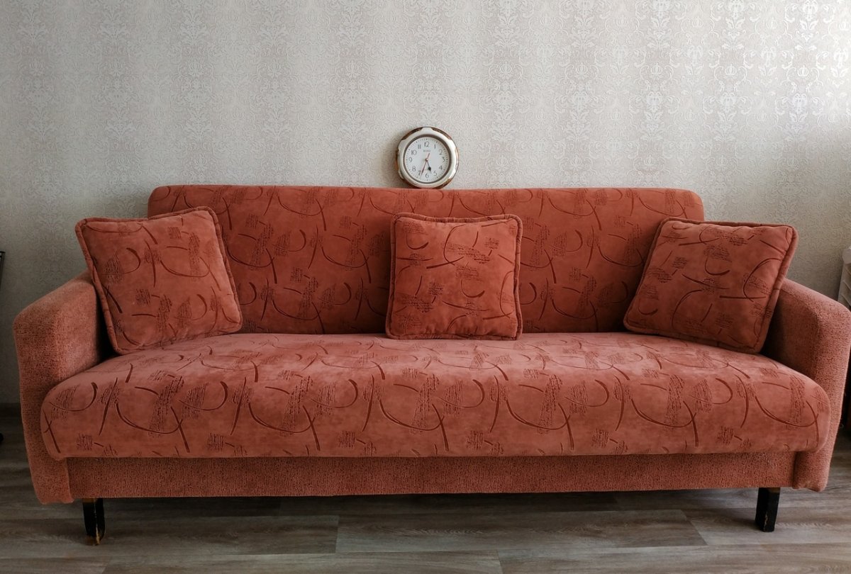 Диван из флока