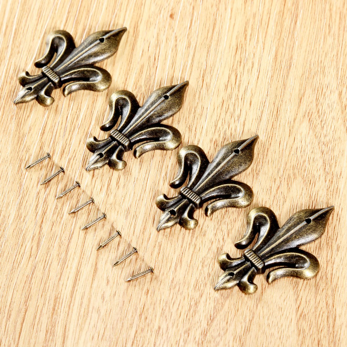 Декоративные металлические накладки