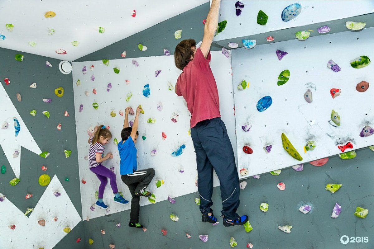 Стена для скалолазания для детей