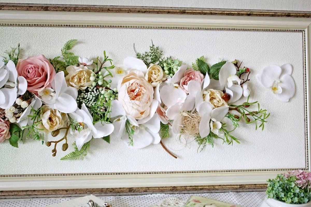 Настенные композиции из искусственных цветов