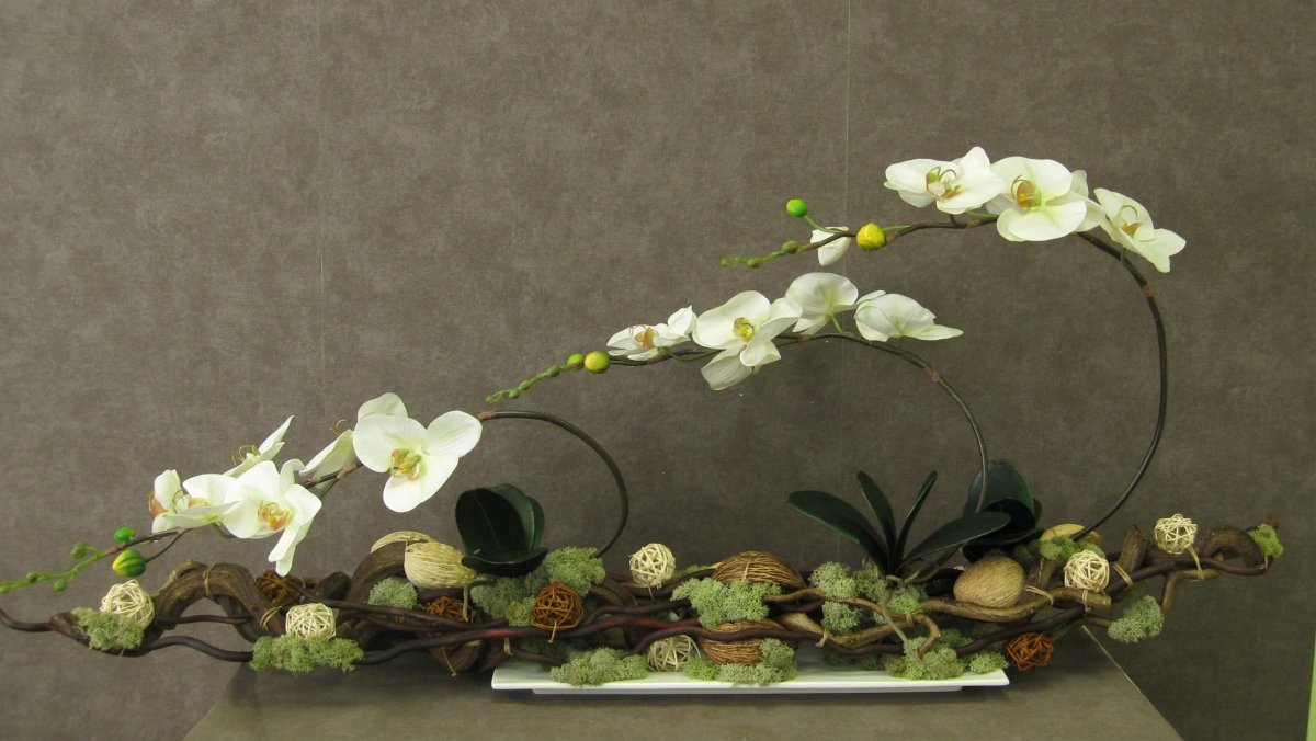 Объемные цветы на стену