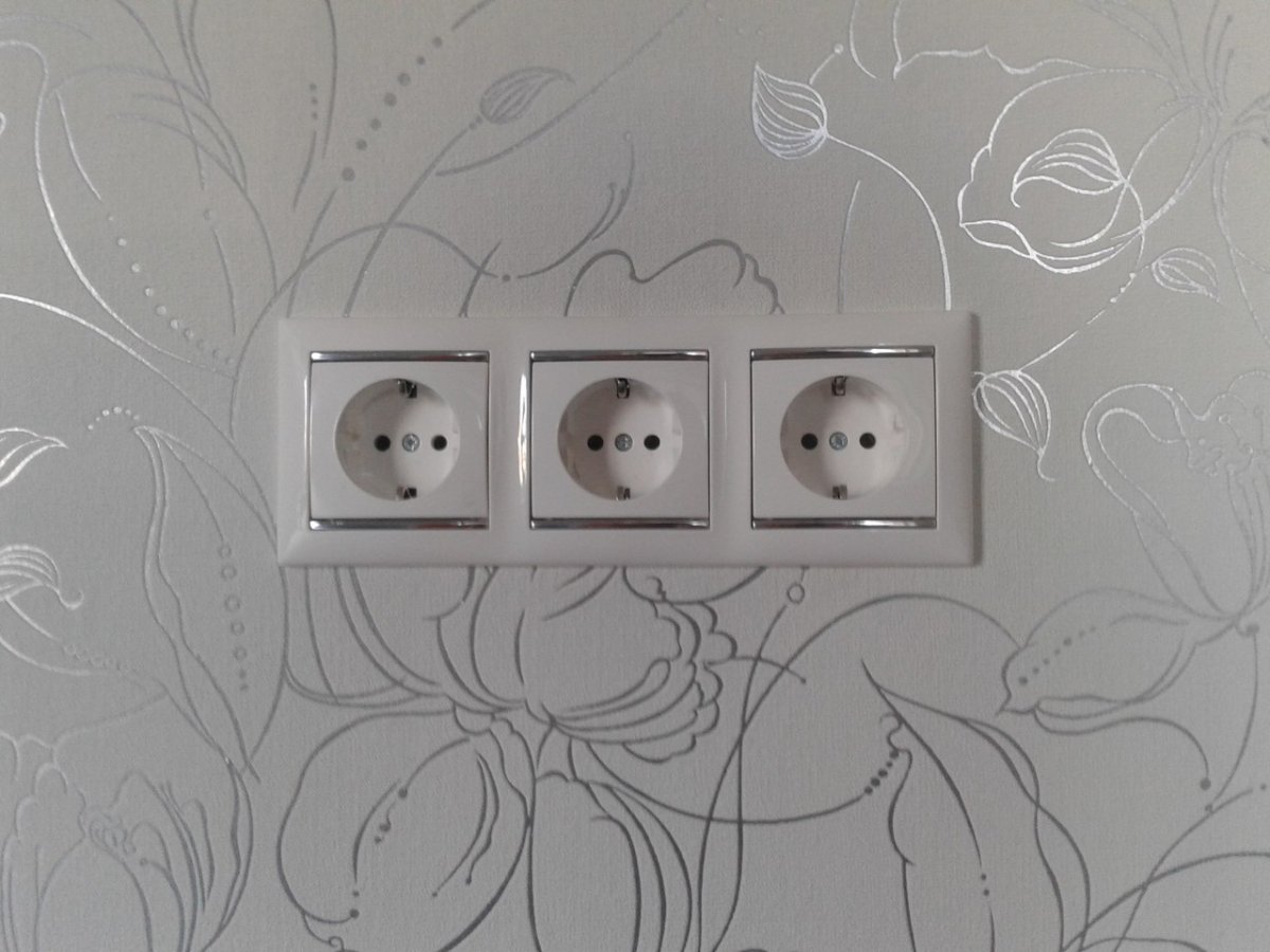 Компьютерный уголок в гостиной