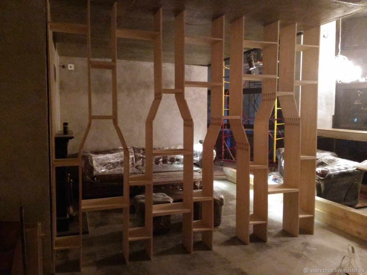 Книжный стеллаж перегородка