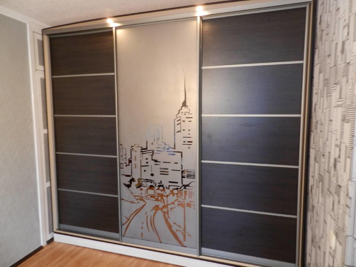 Малогабаритные встроенные шкафы-купе