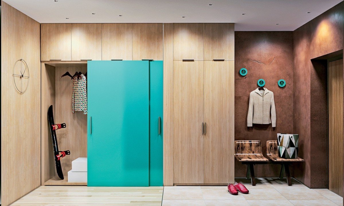 Голубая прихожая