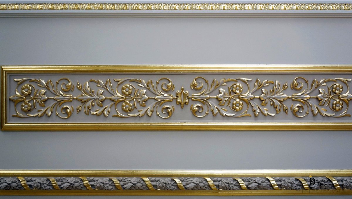 Золочение лепнины поталью