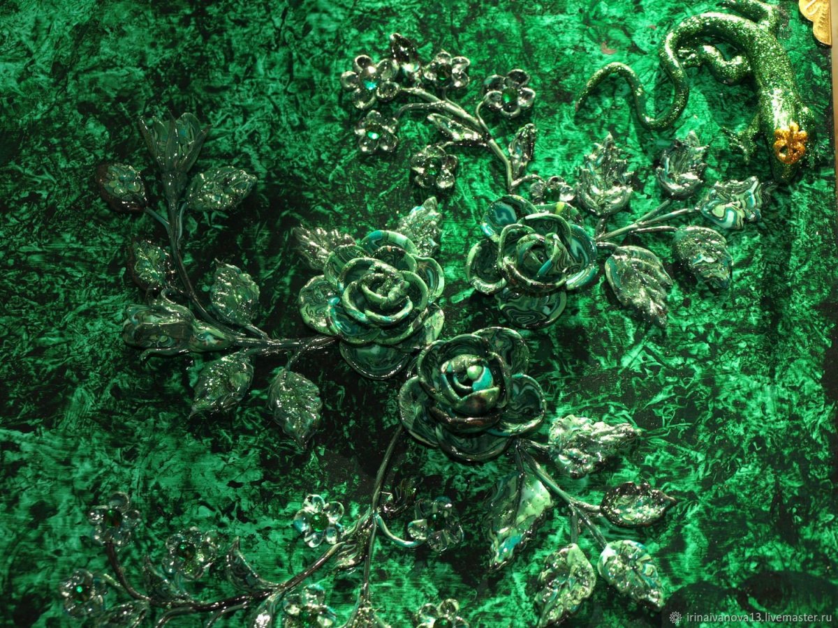 Малахит Уральский каменный цветок