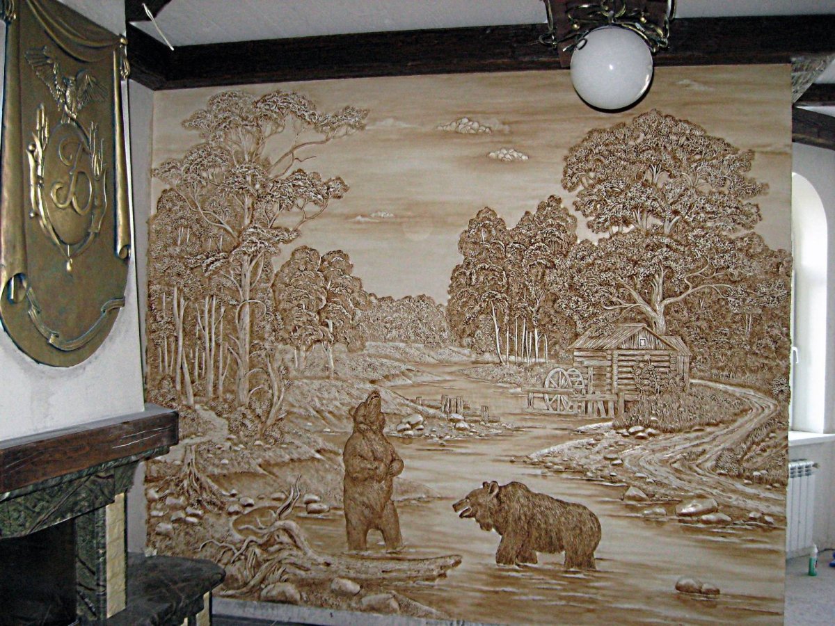 Барельеф горы на стене