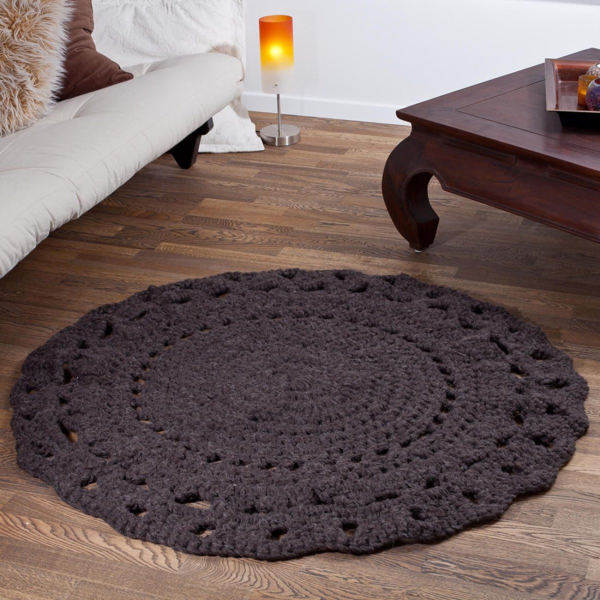 Геометрические вязаные ковры