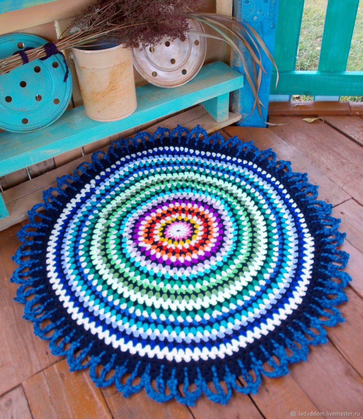 Украсить доску вязанными