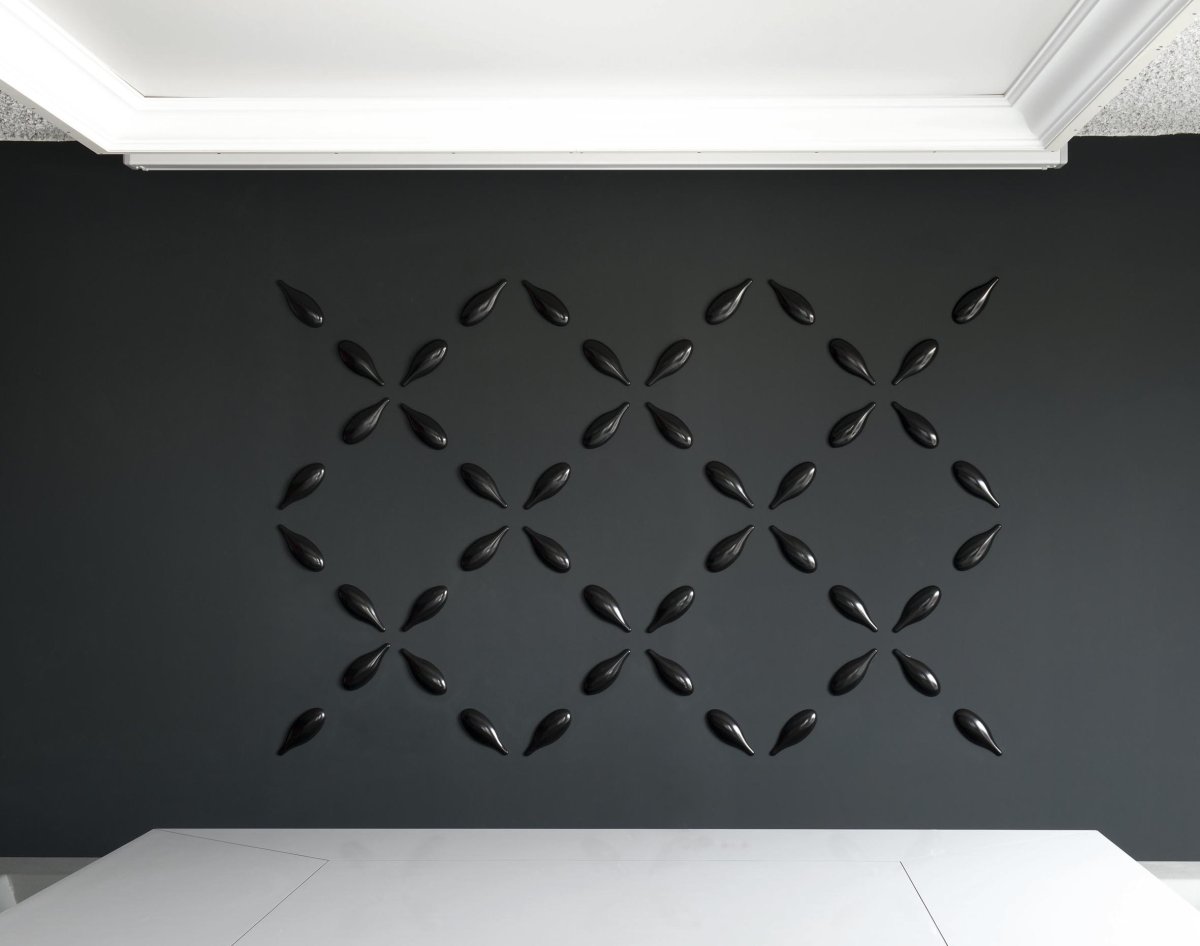 Декор стен в гостиной в современном