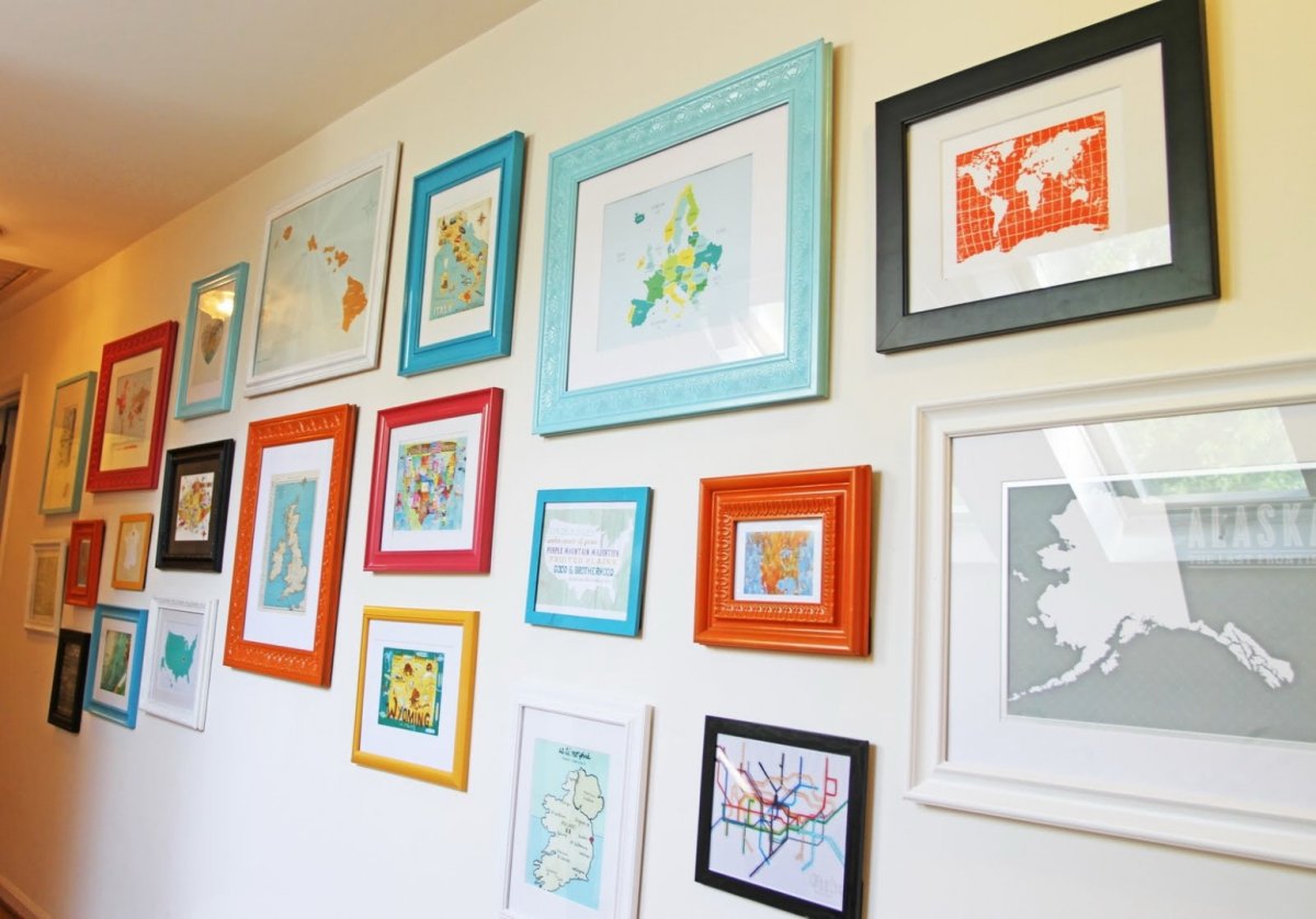 Расположение картин на выставке